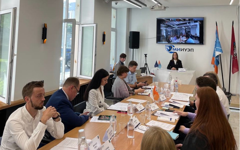 Мечты, идеи, цели: возможности для самореализации молодых людей в современном мире