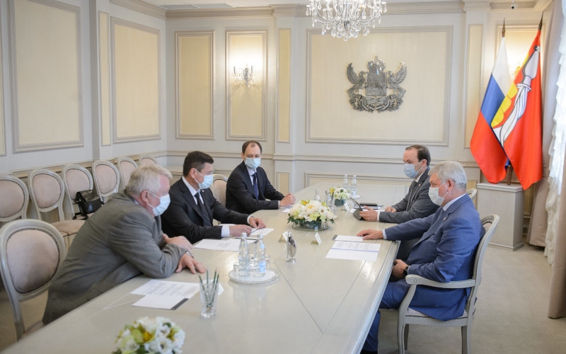 The Governor of the Voronezh Region (Russia) and the Chairman of the Council on Informatization and Digital Economy of the Eurasian Peoples’ Assembly held a working meeting