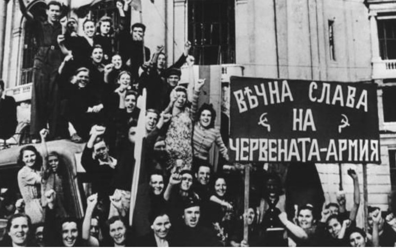 Russkie.org: «Война с фашизмом ещё не закончена»