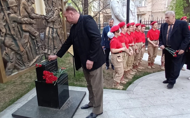 Komsomolskaya Pravda: Moscow celebrated the Anniversary of the Meeting of Soviet and American Soldiers on the Elbe