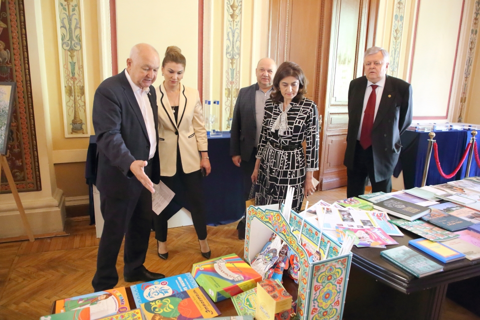 Вопросы духовной культуры и традиционных ценностей обсудили в Доме народов России 