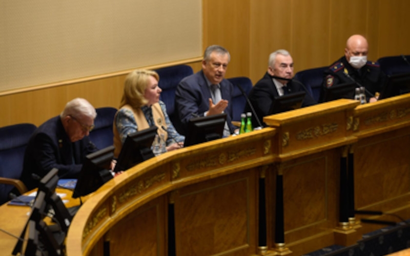 Знамя труда: Межнацсовет Ленинградской области обсудил вопросы консолидации в новых условиях