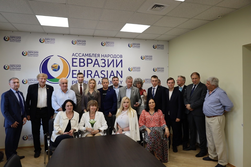 Дух союзничества в международной общественной дипломатии 