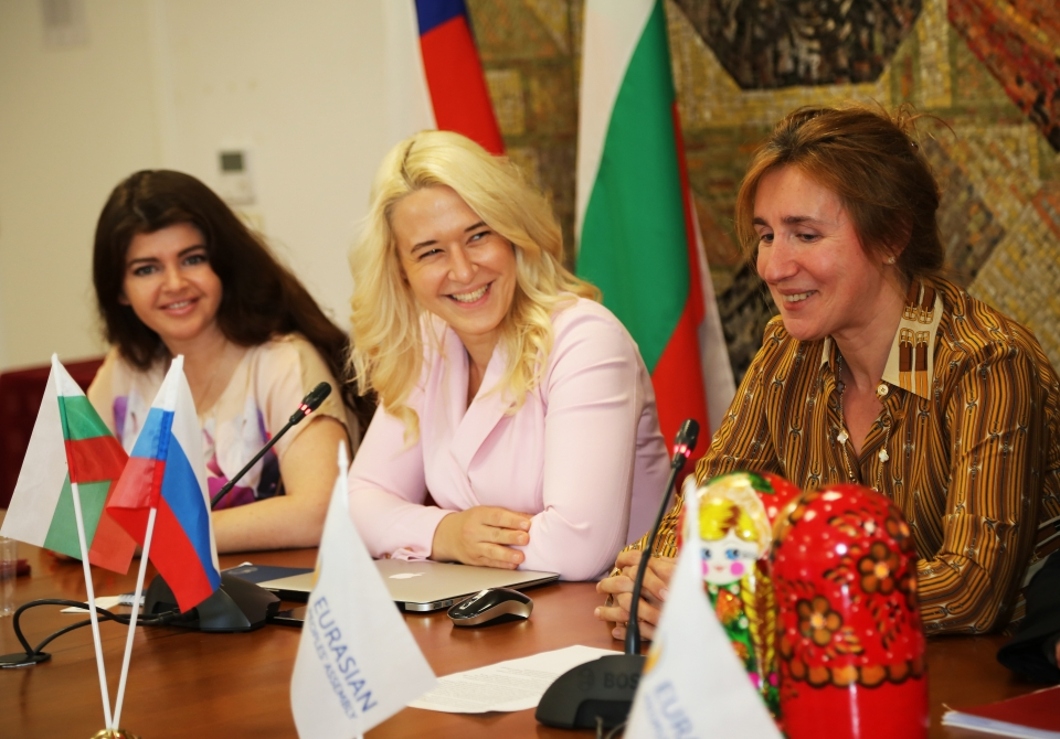 В рамках Дней Ассамблеи народов Евразии в Болгарии 23 мая в Российском культурно-информационном центре в Софии прошли дискуссионые сессии