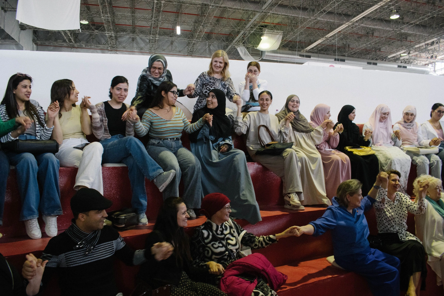 Счастье народов мира в сказках обсудили на международном круглом столе в Тунисе