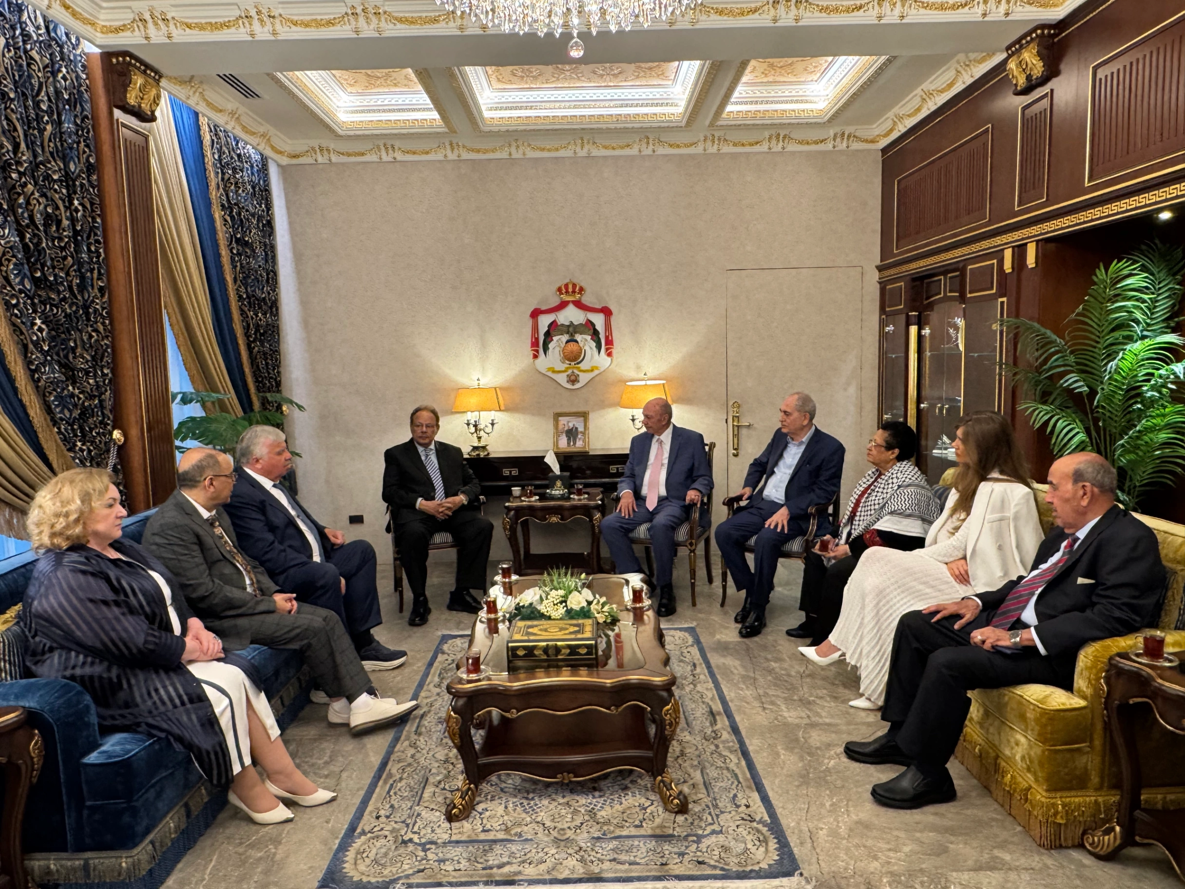 The Chairman of the Assembly of Notables of Jordan, Faisal al-Fayez, supported the holding of the World Public Summit: Arab World